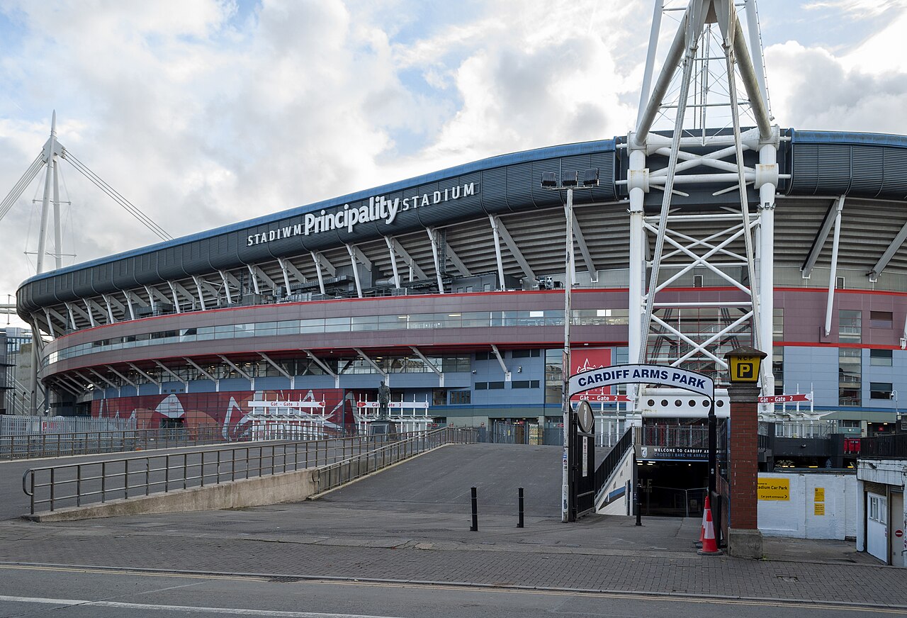 Principality Stadium view from Westgate Street, Cardiff.jpg